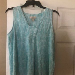 EUC sleeveless Loft flowy blouse